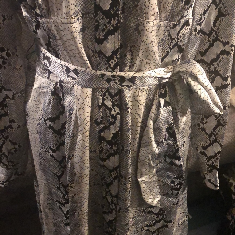LAST CHANCE 💄 I.N.C International Concepts Silk Shirt Dress, size 12 - Picture 4 of 9